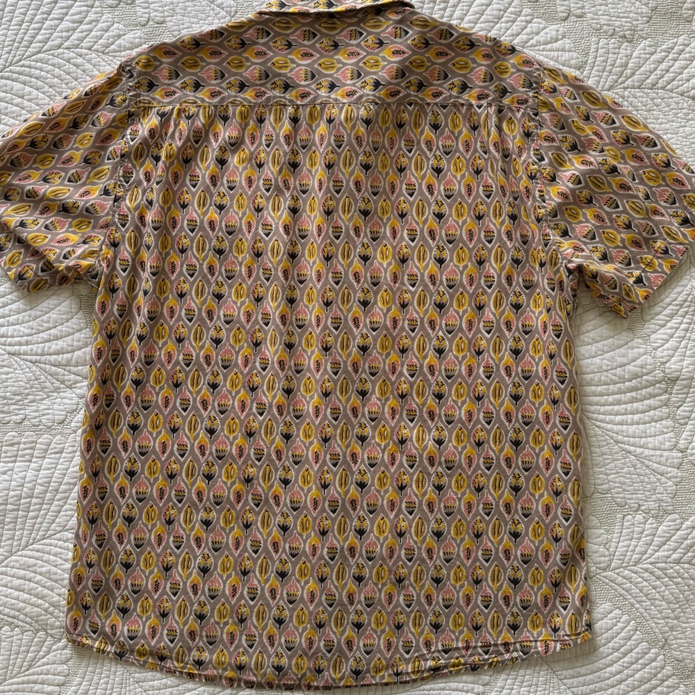 Faherty Button Down Shirt, Banana Leaf Gray, Size L - Picture 8 of 10